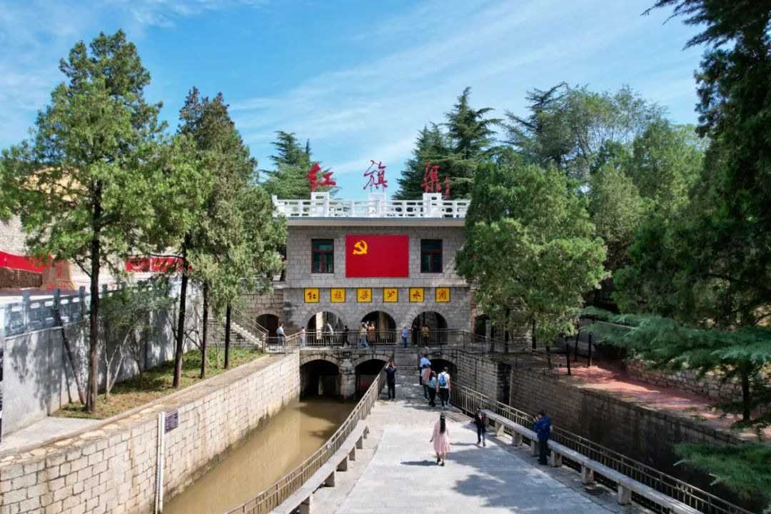 【人民日报】走近红旗渠